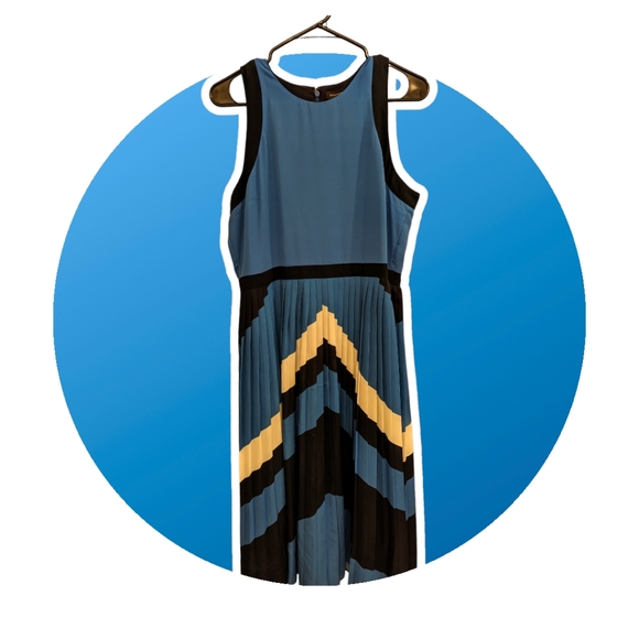 Platted Dress👗 - Picture 2 of 6